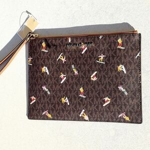 MICHAEL KORS ASPEN JST XL CLTCH WRISTLET